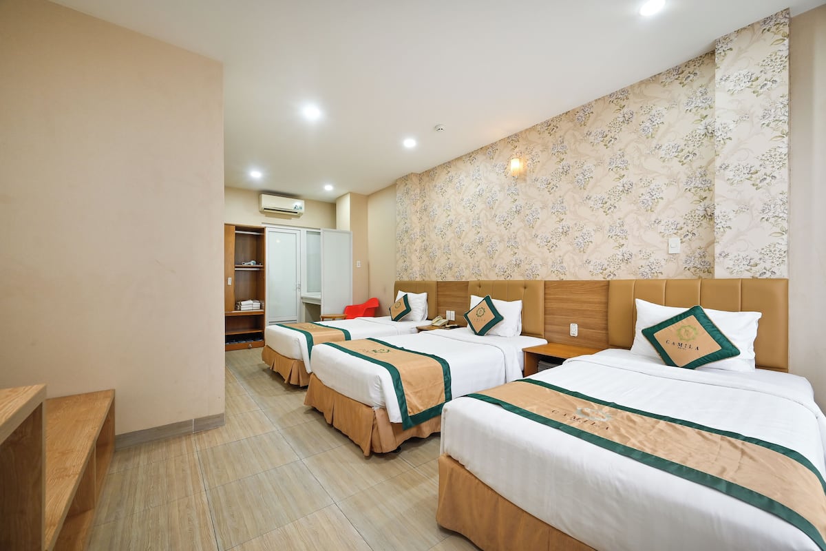 1 bedroom, desk, laptop workspace, free WiFi