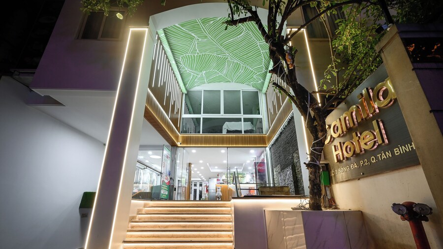 Camila Airport Hotel