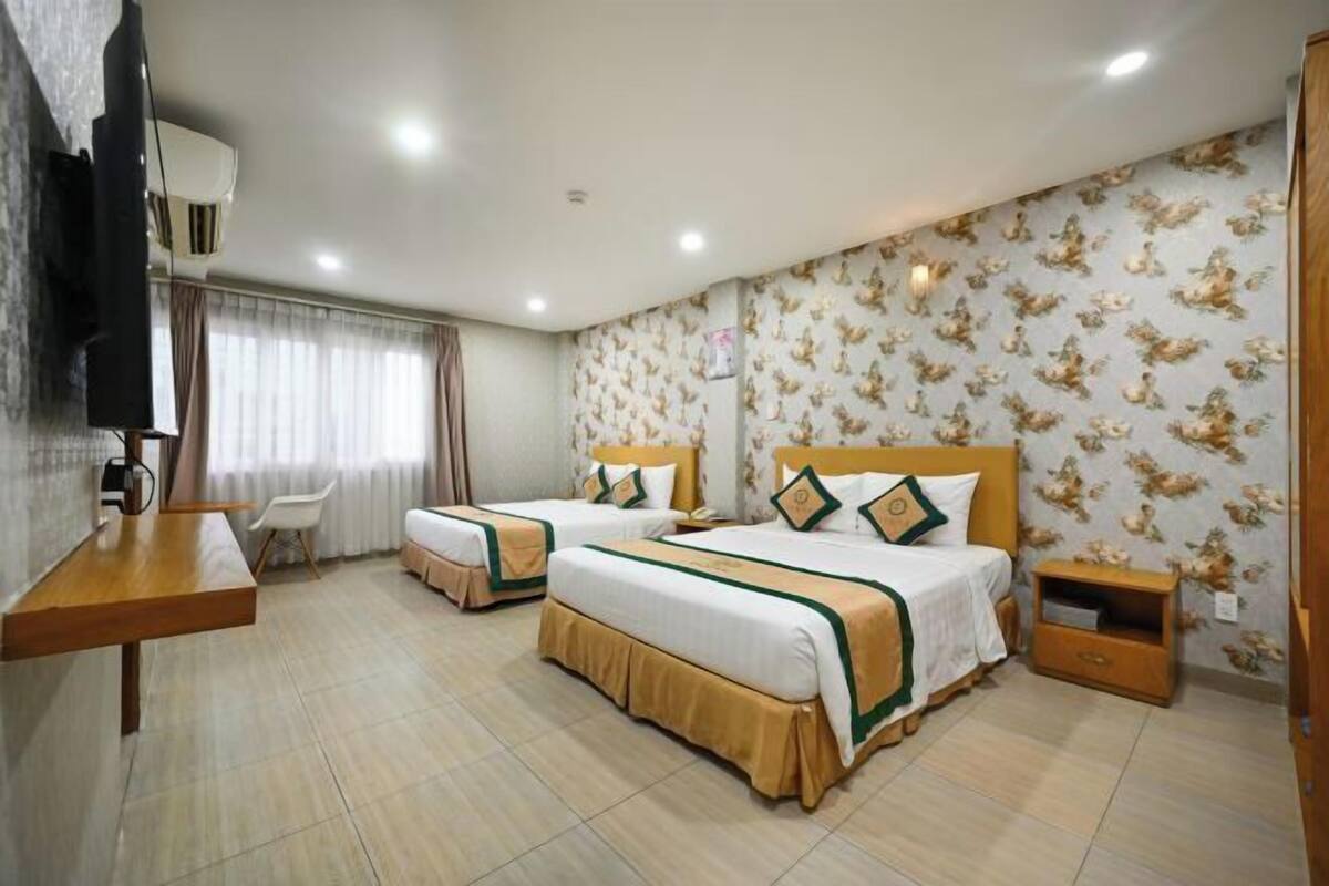 1 bedroom, desk, laptop workspace, free WiFi