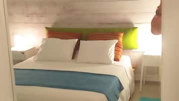 Bar mini, ruang kerja komputer riba, kalis bunyi