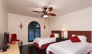 4 bedrooms - Ryan's Resort By Signature Vacation Rentals (Scottsdale)