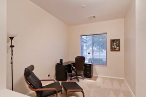 Condo, 3 Bedrooms