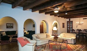 Kondominium, 4 kamar tidur | Area keluarga | Pemutar DVD