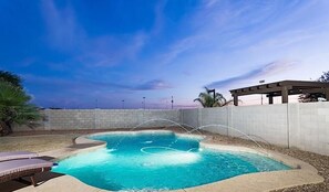 Piscine extérieure