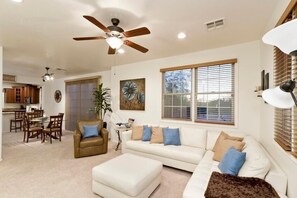 Apartment, 3 Schlafzimmer | Wohnbereich