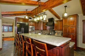 單棟房屋, 3 間臥室 | 私人廚房 | 雪櫃、微波爐、爐具、洗碗機