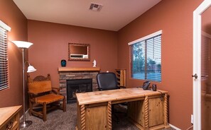 Business centre - Madelines Cottage By Signature Vacation Rentals (Surprise)