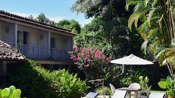 Außenpool, Liegestühle