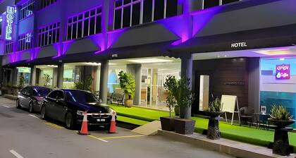 Royal Queenspark Hotel