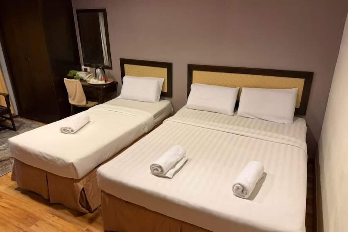 Egyptian cotton sheets, premium bedding, down duvets, pillow-top beds