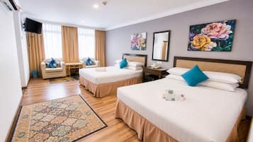 Executive Quadruple Room | Egyptian cotton sheets, premium bedding, down comforters, pillowtop beds