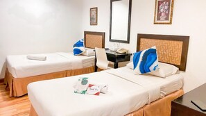 Standard Double or Twin Room | Egyptian cotton sheets, premium bedding, down comforters, pillowtop beds - Royal Queenspark Hotel (Malacca City)