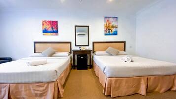 Standard Quadruple Room | Egyptian cotton sheets, premium bedding, down comforters, pillowtop beds
