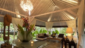 Lobby - Villa DeWa (Pekutatan)