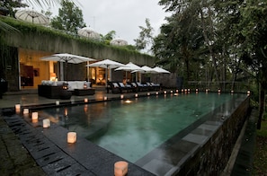 Outdoor pool - Villa DeWa (Pekutatan)
