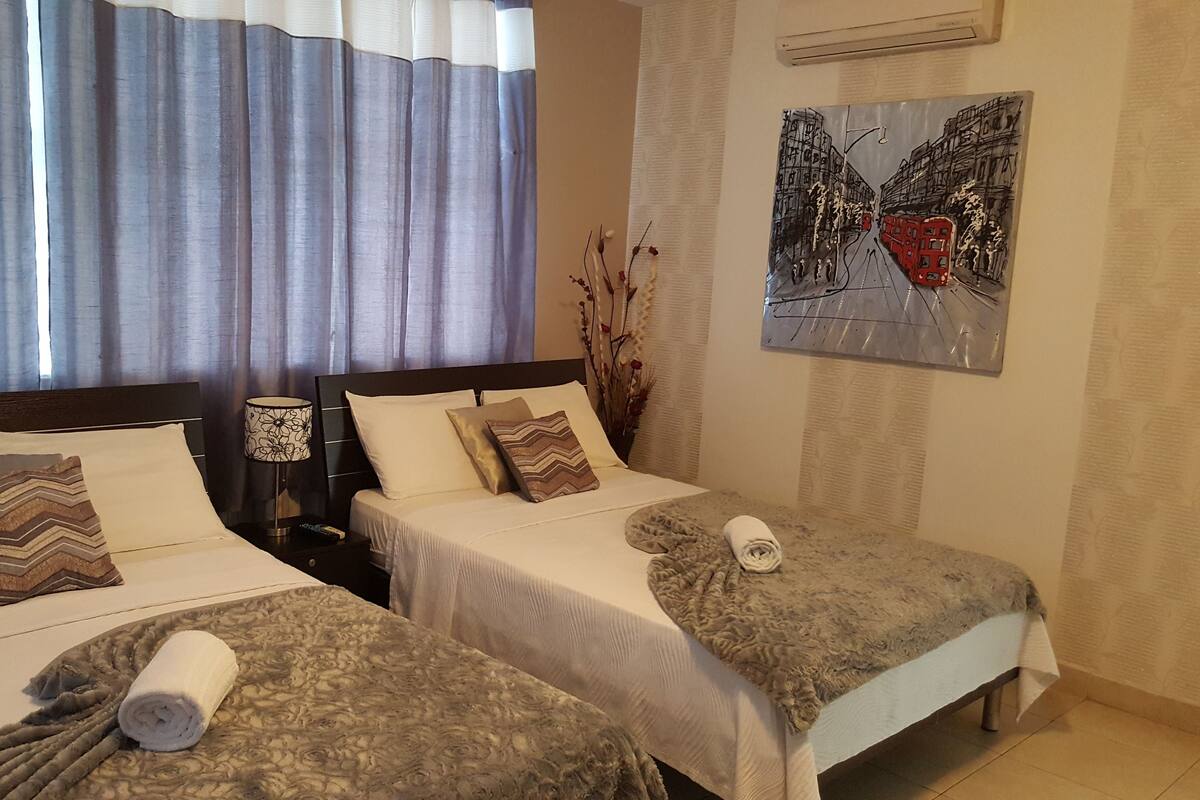 In-room safe, free WiFi