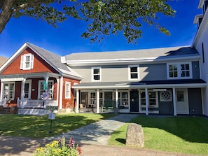 Property entrance - 109 Main Street (Stowe)