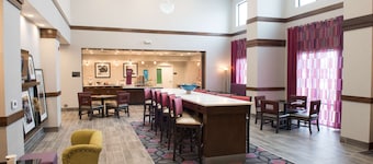 Hampton Inn & Suites Bay City