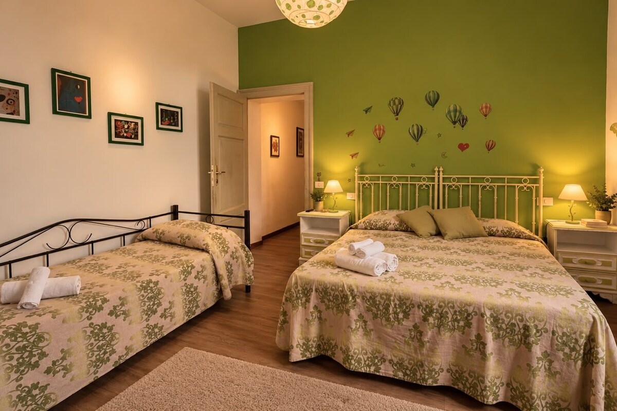 Kamar Superior, Bebas Asap Rokok, pemandangan kota | Seprai premium, selimut bulu angsa, dan meja kerja