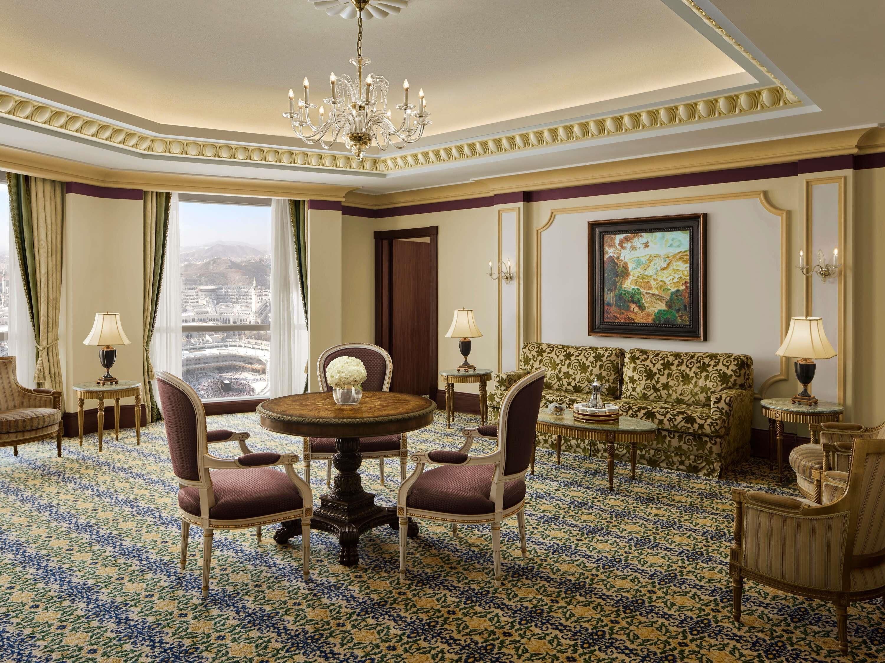 Executive-Suite, 1 King-Bett (No View)