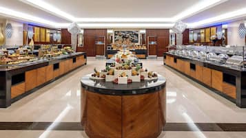 Café da manhã com buffet todos os dias (SAR 370 por pessoa)