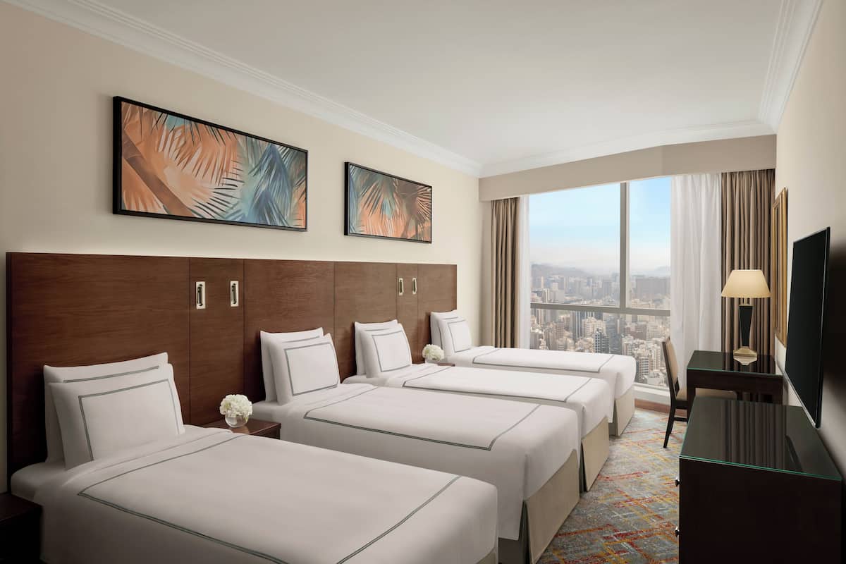 Classic Quadruple Room, City View