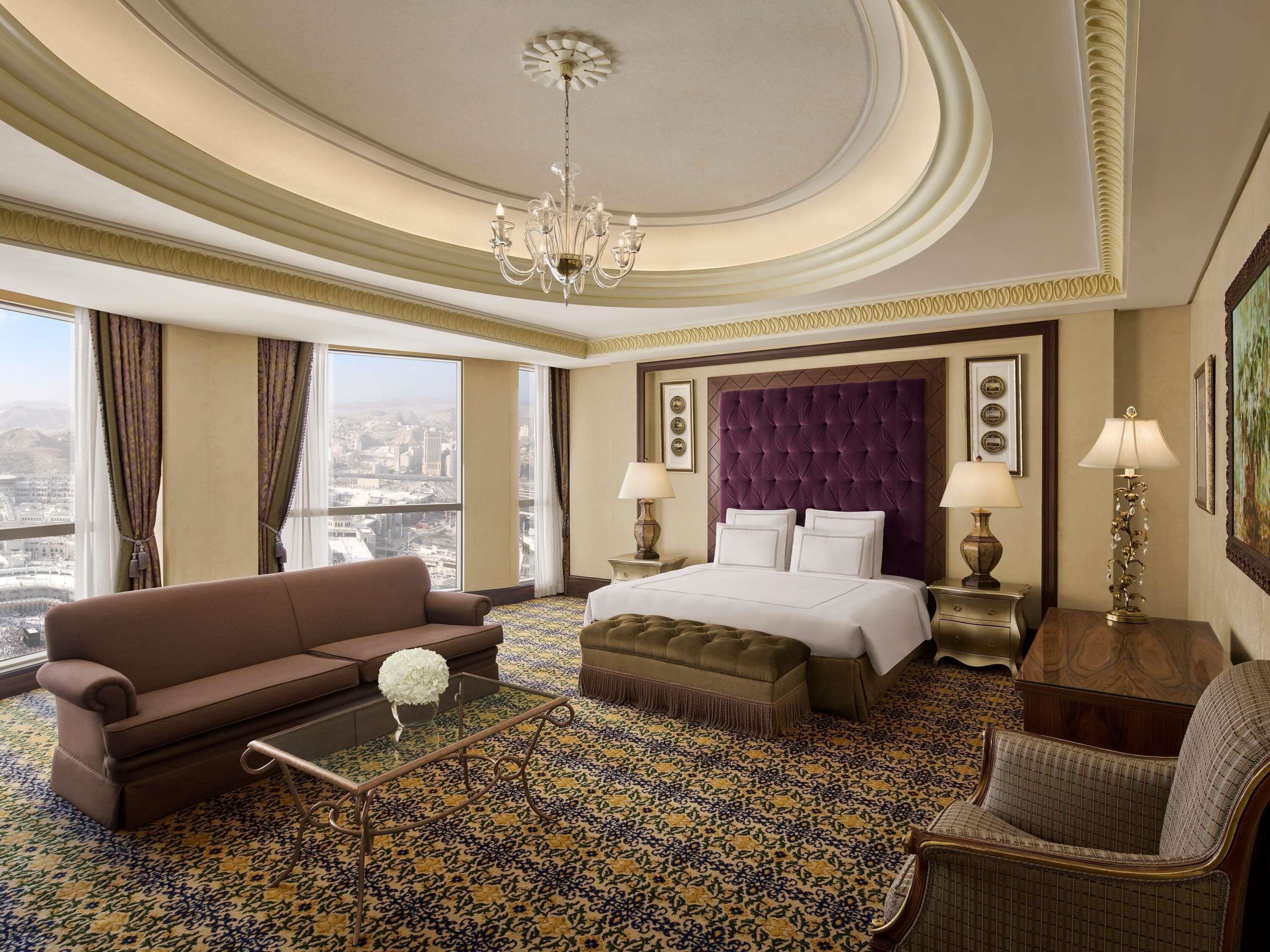 Executive-Suite, 1 King-Bett (No View) | Hochwertige Bettwaren, Betten mit Memory-Foam-Matratzen, Zimmersafe