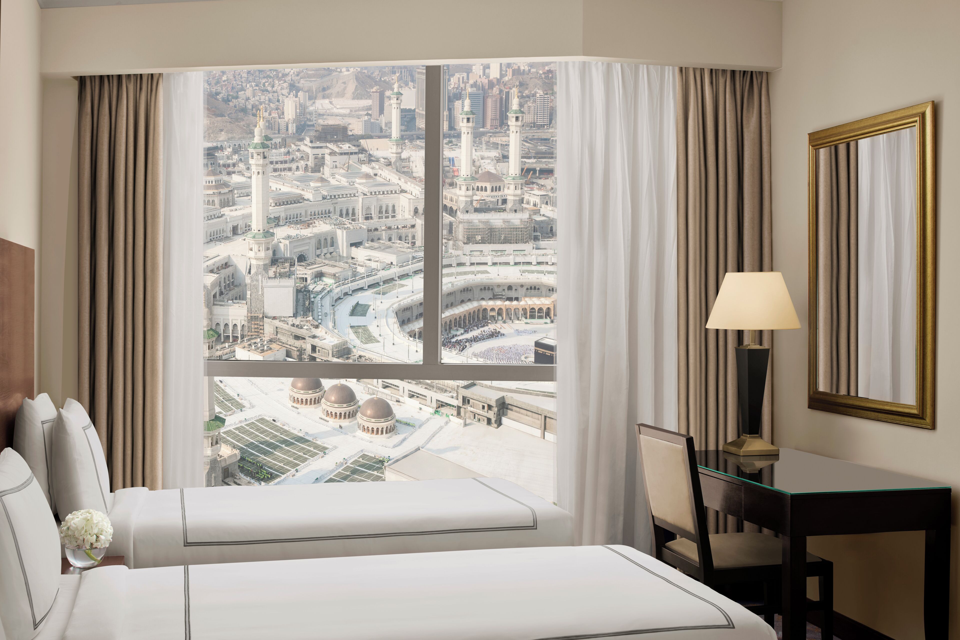 Classic Quadruple Room (Partial Kaaba View)