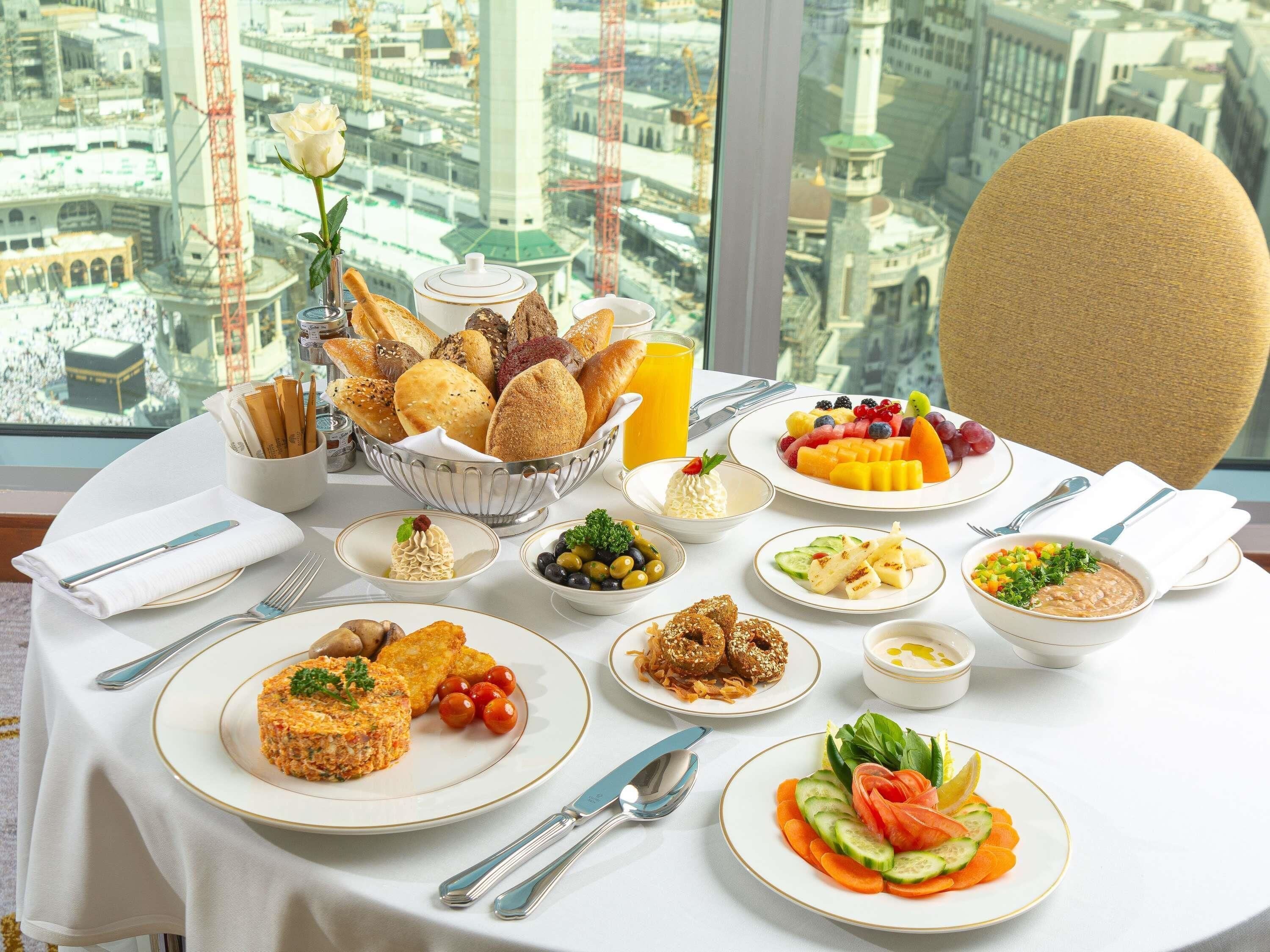 Daily buffet breakfast (SAR 370 per person)