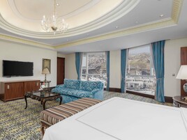 Executive-Suite, 1 King-Bett (No View) | Hochwertige Bettwaren, Betten mit Memory-Foam-Matratzen, Zimmersafe