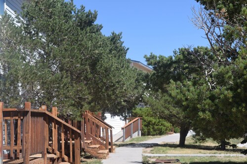 Mactavish Court Townhomes