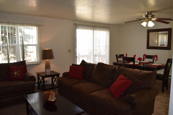 Townhome | Living room - Mactavish Court Townhomes (Rawlins)