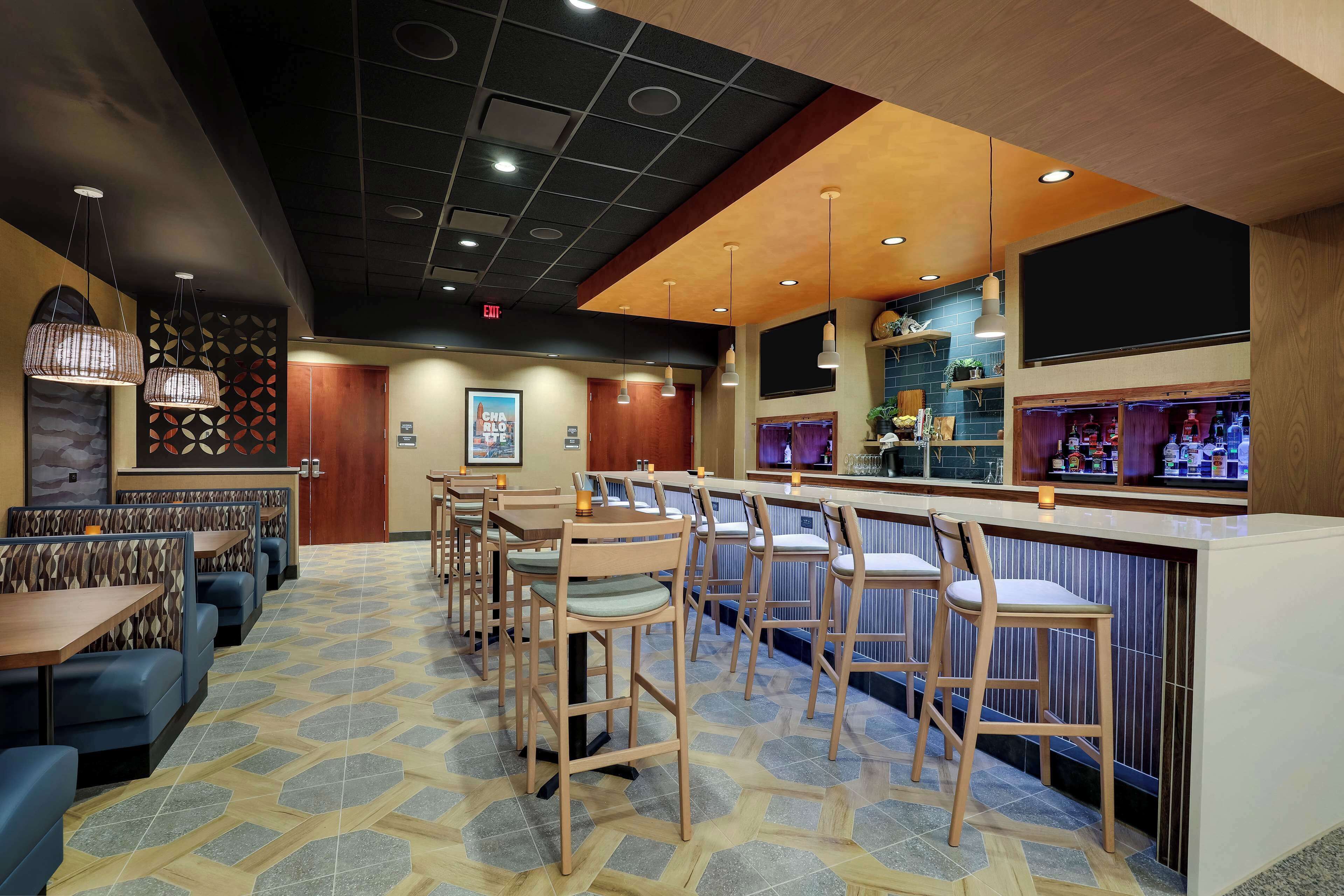 Photo - Drury Inn & Suites Charlotte Arrowood