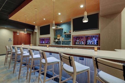 Drury Inn & Suites Charlotte Arrowood