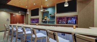 Drury Inn & Suites Charlotte Arrowood