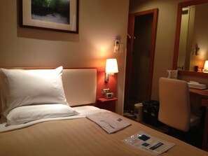 Single Room, Smoking