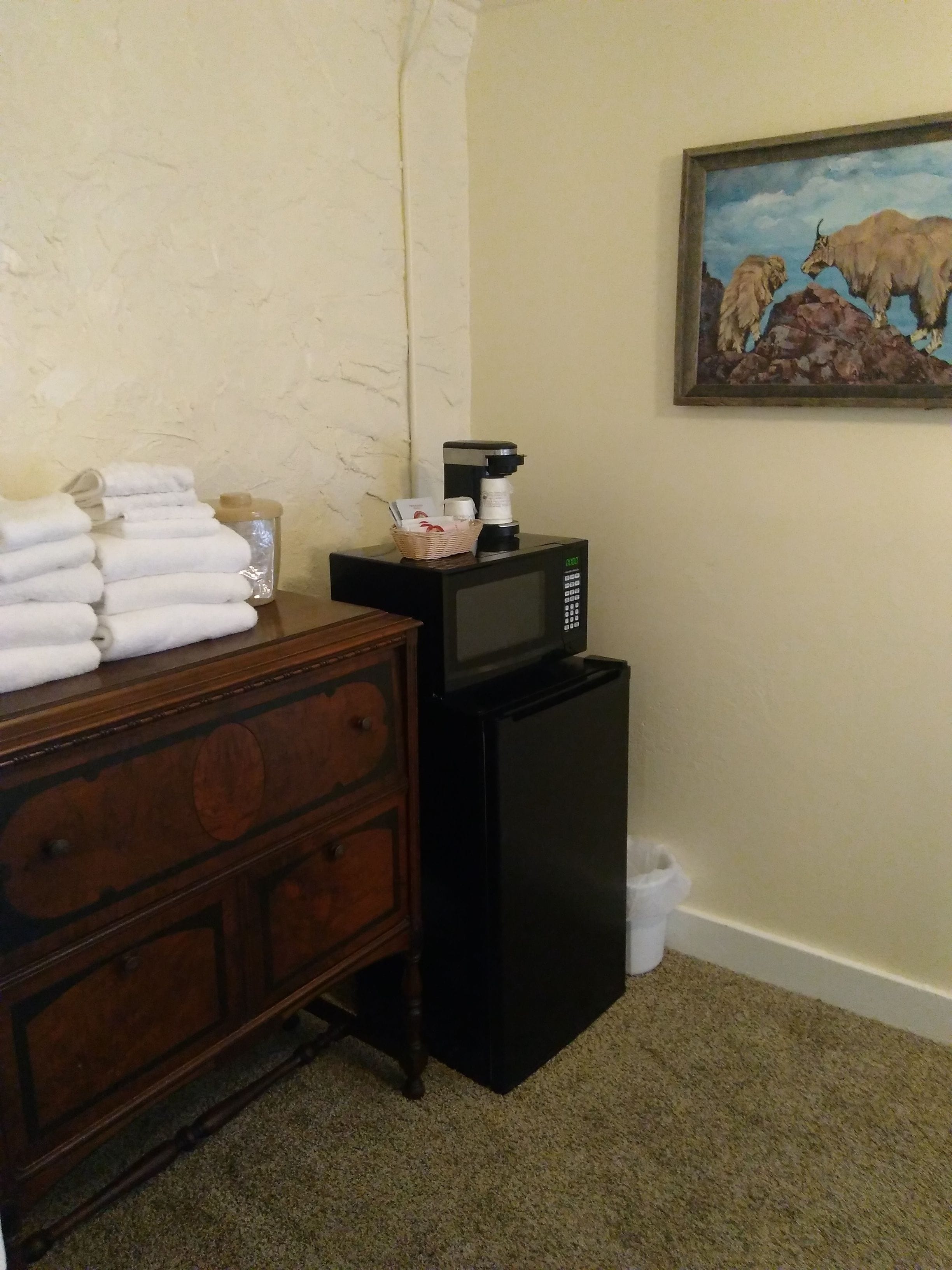 family suite, multiple beds, refrigerator & microwave, courtyard area | 3 bedrooms, individually decorated, individually furnished