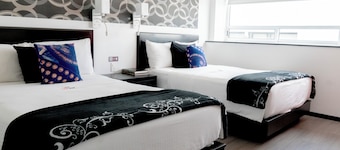 Hotel Black
