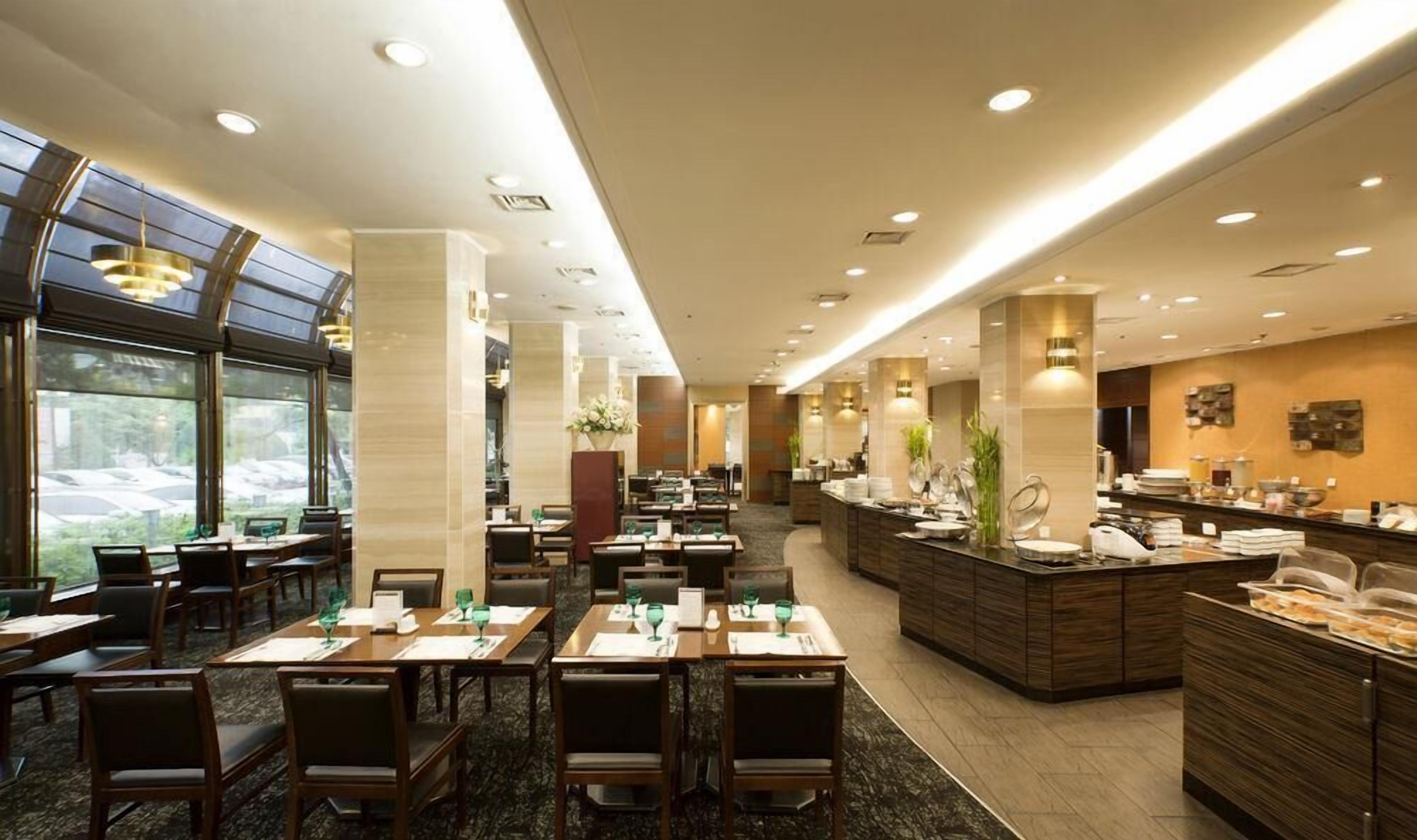 الإطلالة من المنشأة