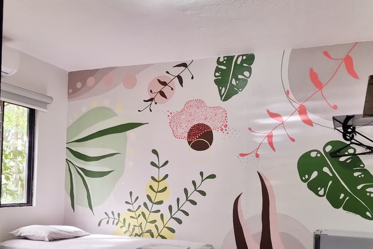 Coffres-forts dans les chambres, Wi-Fi gratuit, draps fournis