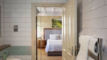 Superior Double Room, Ensuite | Bathroom
