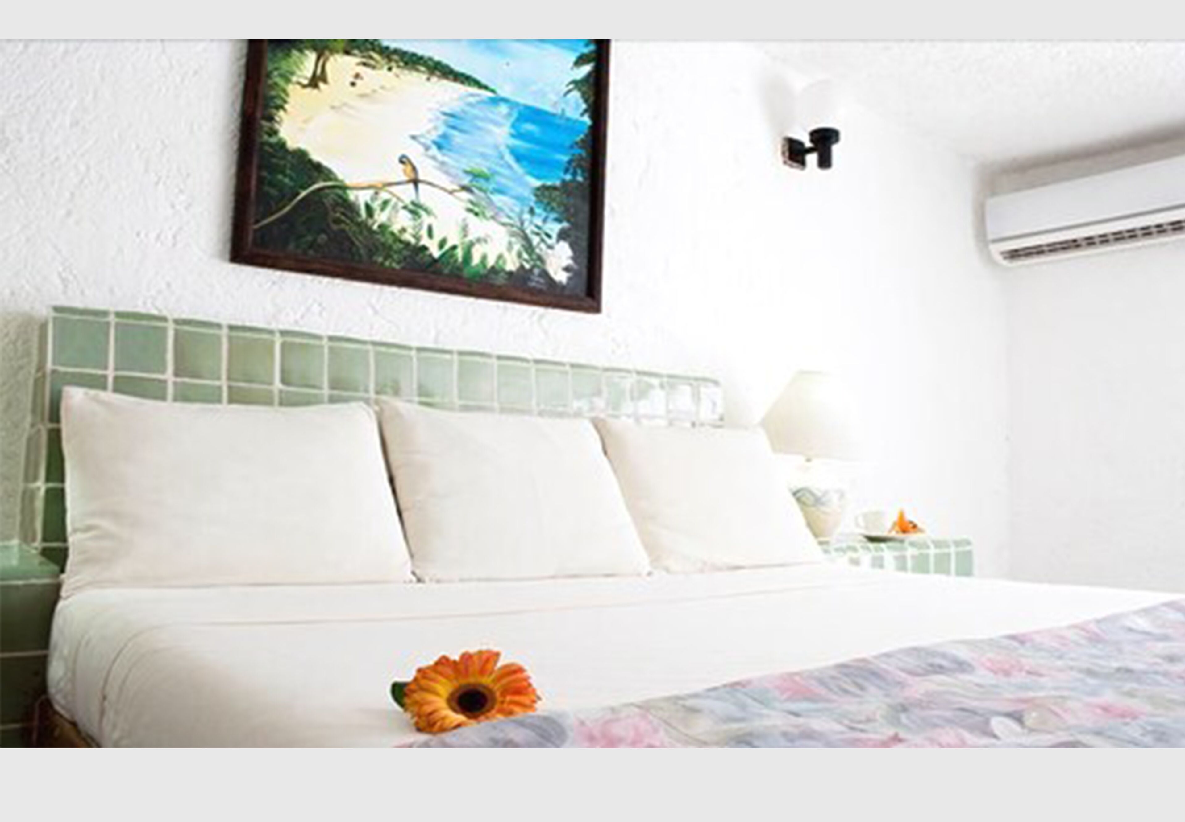 junior suite | desk, iron/ironing board, free wifi, bed sheets