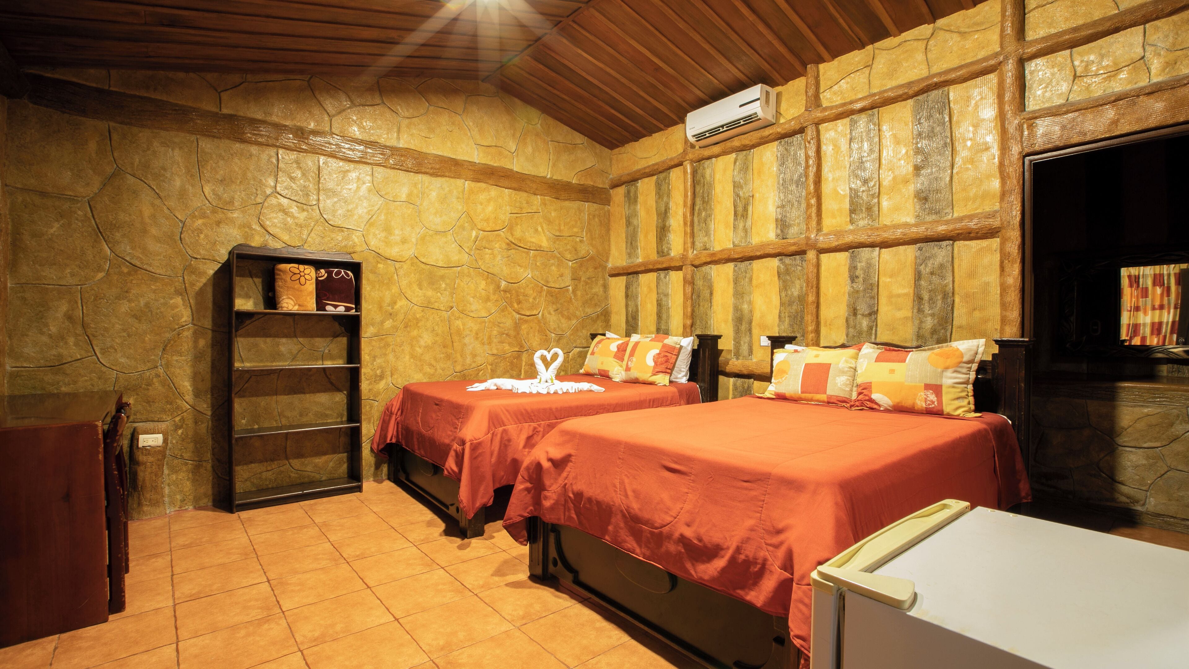 economy double room | 1 bedroom, premium bedding, down duvets, pillow-top beds