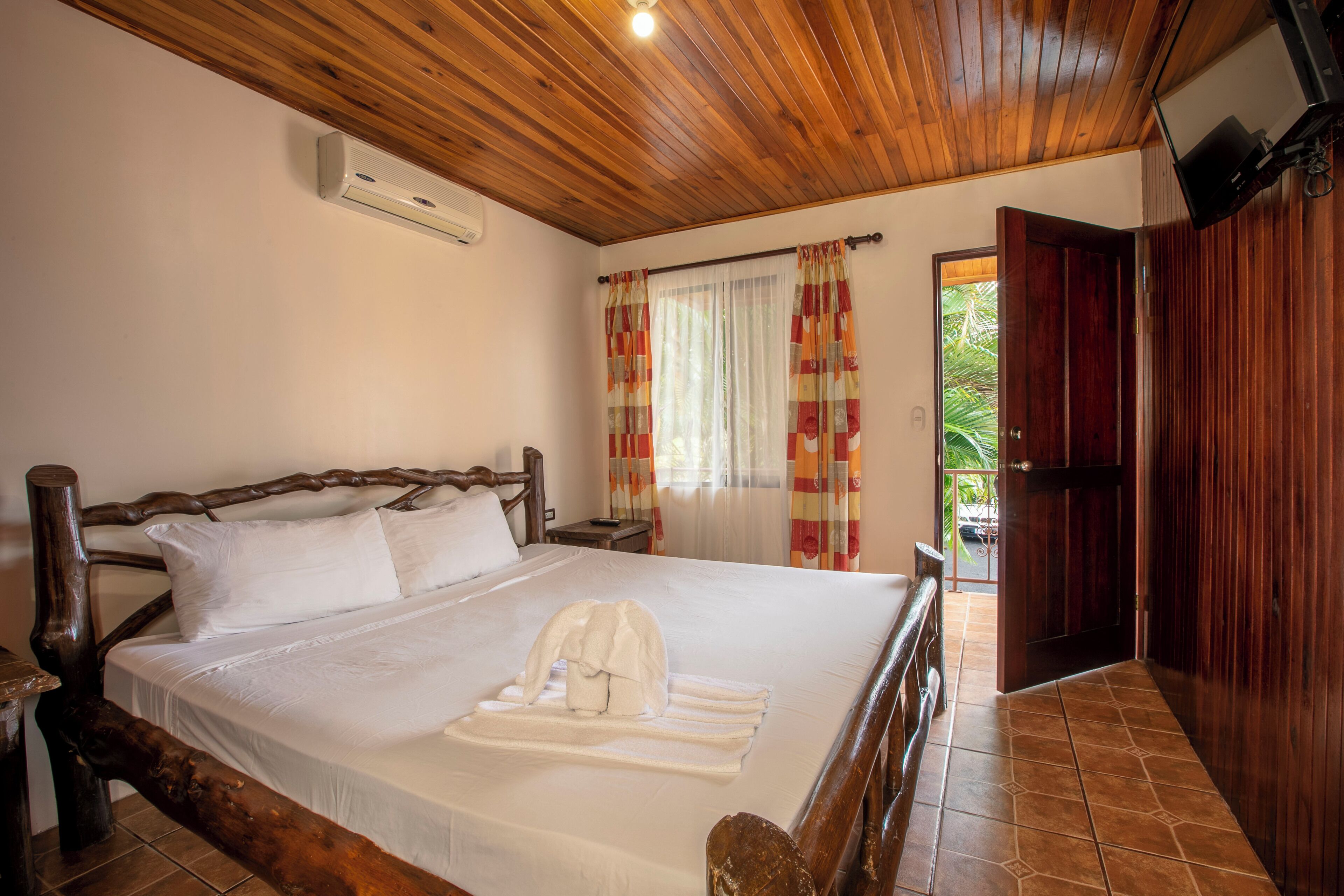 Habitación familiar | 1 habitación, ropa de cama de alta calidad y edredón 