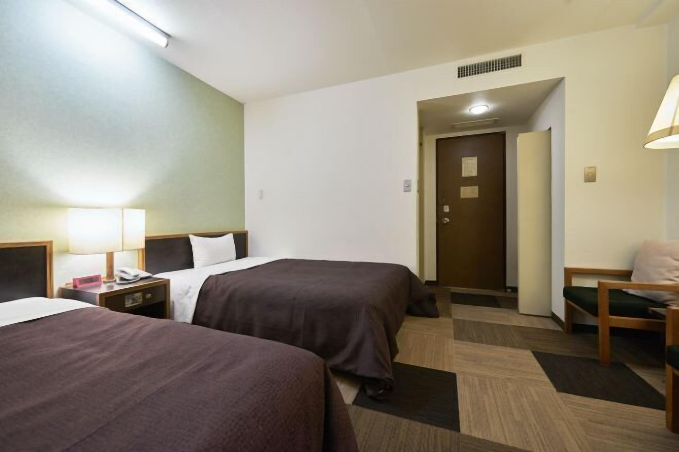 Skrivebord og wi-fi (inkludert)