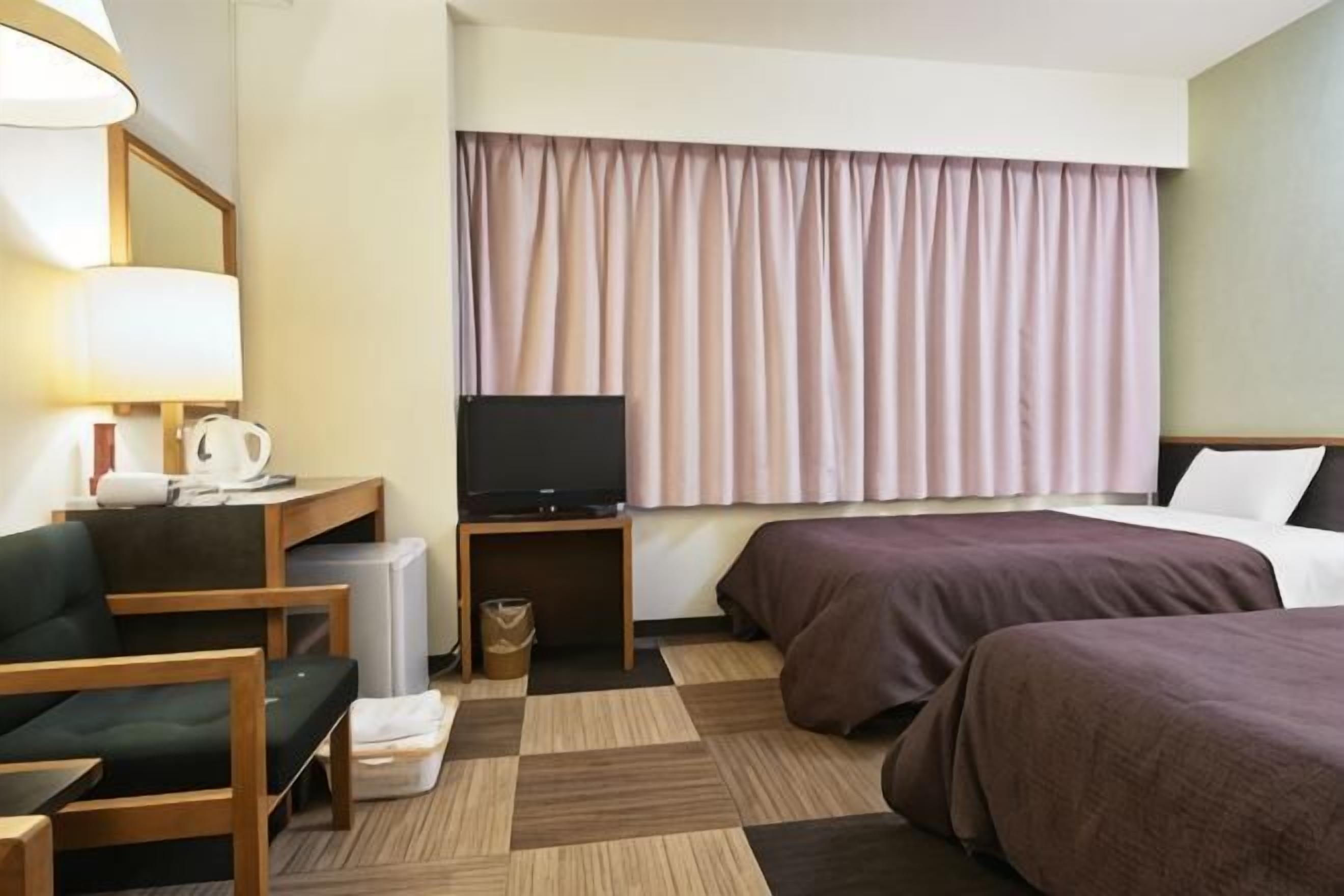 Skrivebord og wi-fi (inkludert)