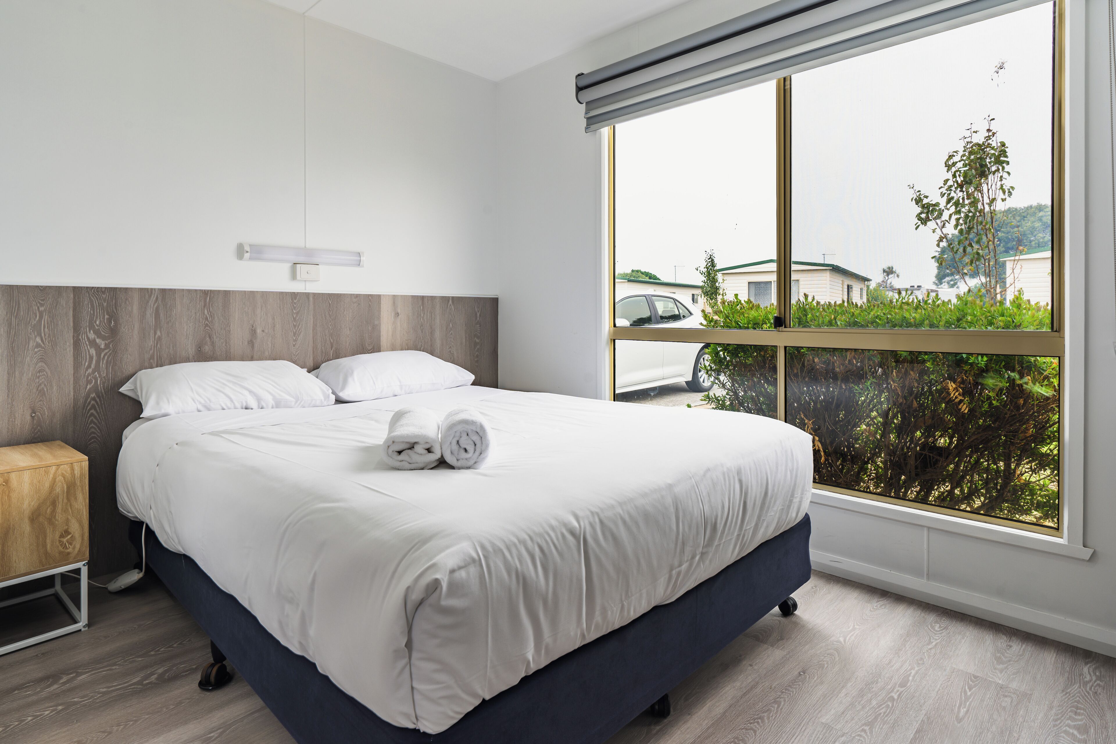 Cunas, wifi gratis y ropa de cama 