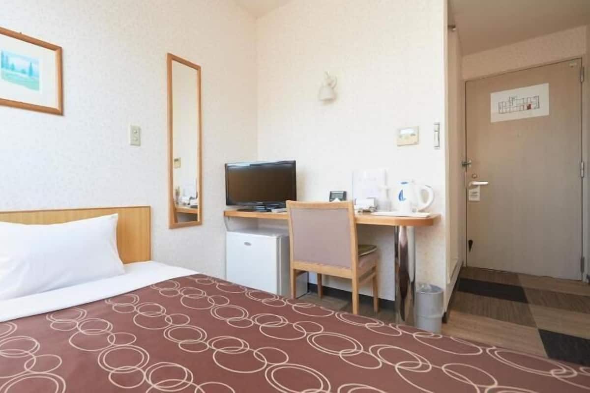 Schreibtisch, kostenloses WLAN, Bettwäsche