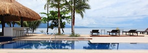 Outdoor pool, pool loungers - Hijo Resorts Davao (Tagum)