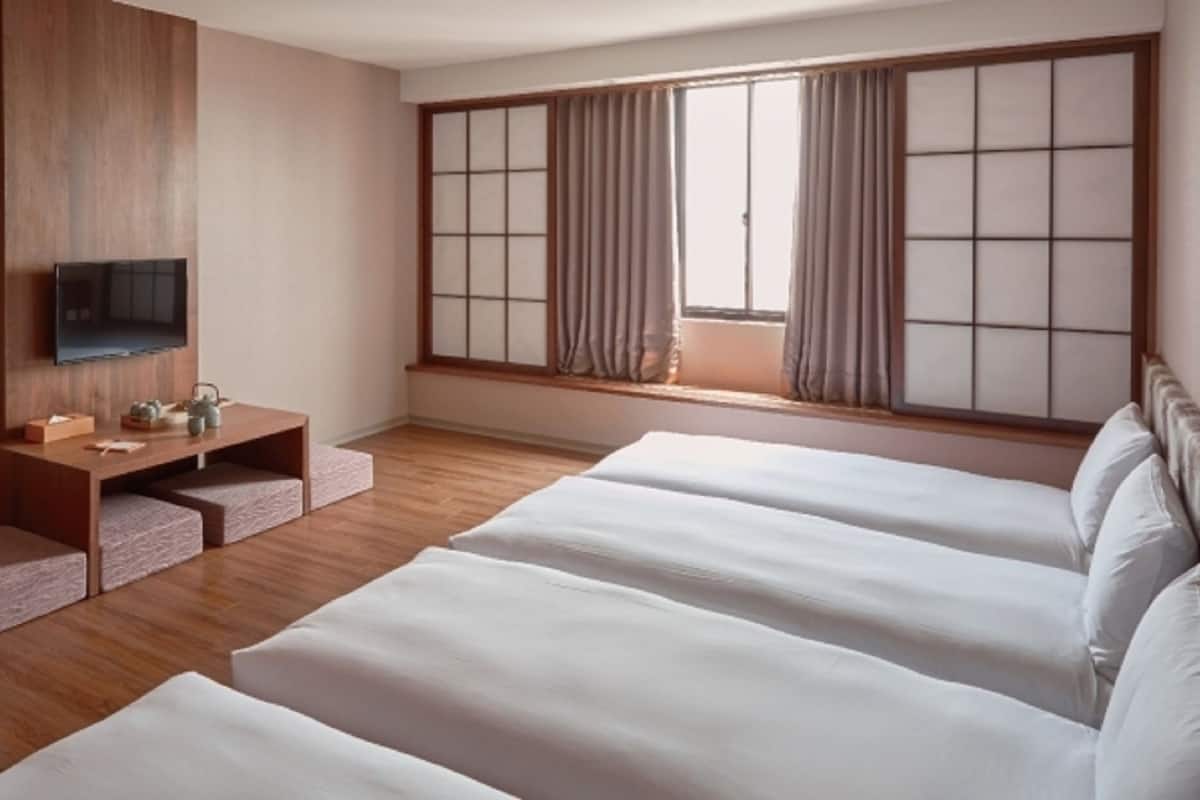 Vierpersoonskamer (Japanese) | Een laptopwerkplek, verduisterende gordijnen, gratis wifi, beddengoed